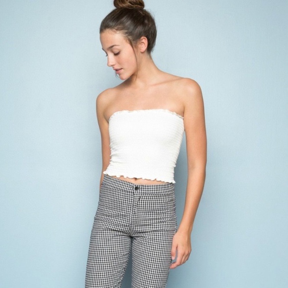 HOT ITEM❤️Cleo White smocked tube top - Picture 2 of 8